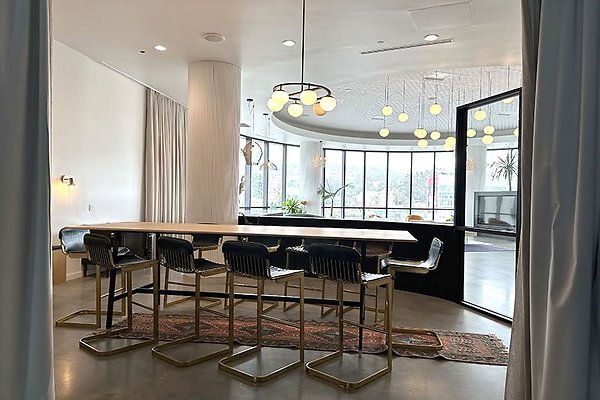 OvationBldg5thFl0970