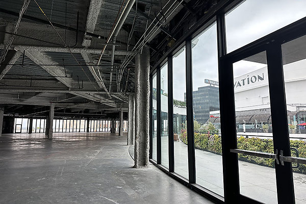 OvationBldg5thFl1055
