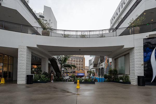 Ovation Hollywood-17