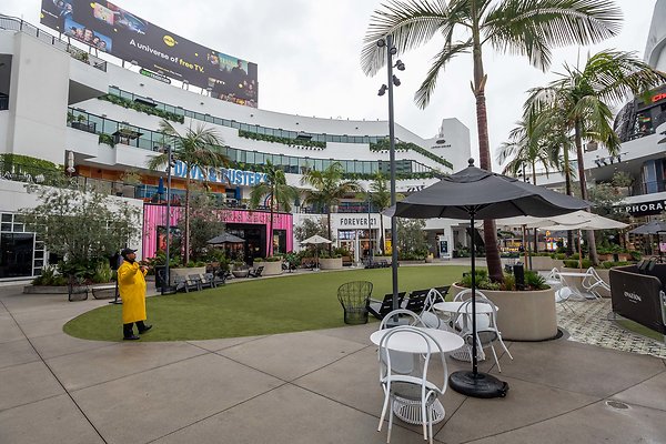 Ovation Hollywood-10