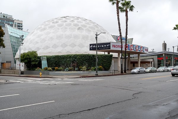 Cinerama Dome-4