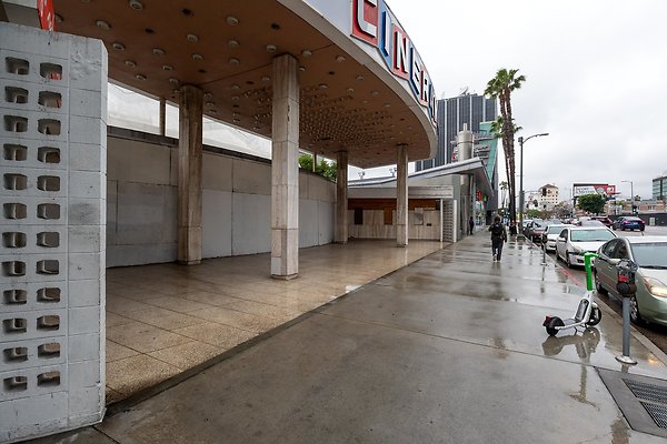 Cinerama Dome-6